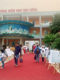 Triển lãm tranh về mẹ ngày 8.3