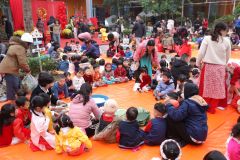 Hoạt động gói bánh chưng chào xuân Giáp Thìn 2024