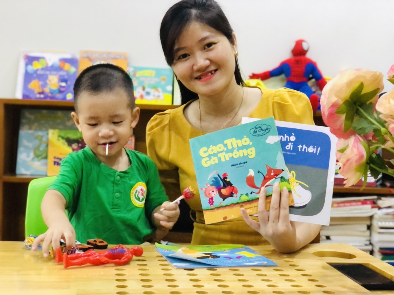 Bé Xuân Phúc và Mẹ - C1