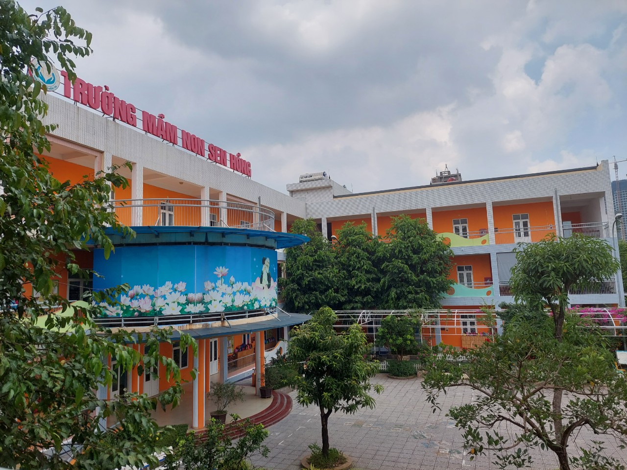 NGÔI TRƯỜNG XANH CỦA NHỮNG HẠT MẦM HẠNH PHÚC