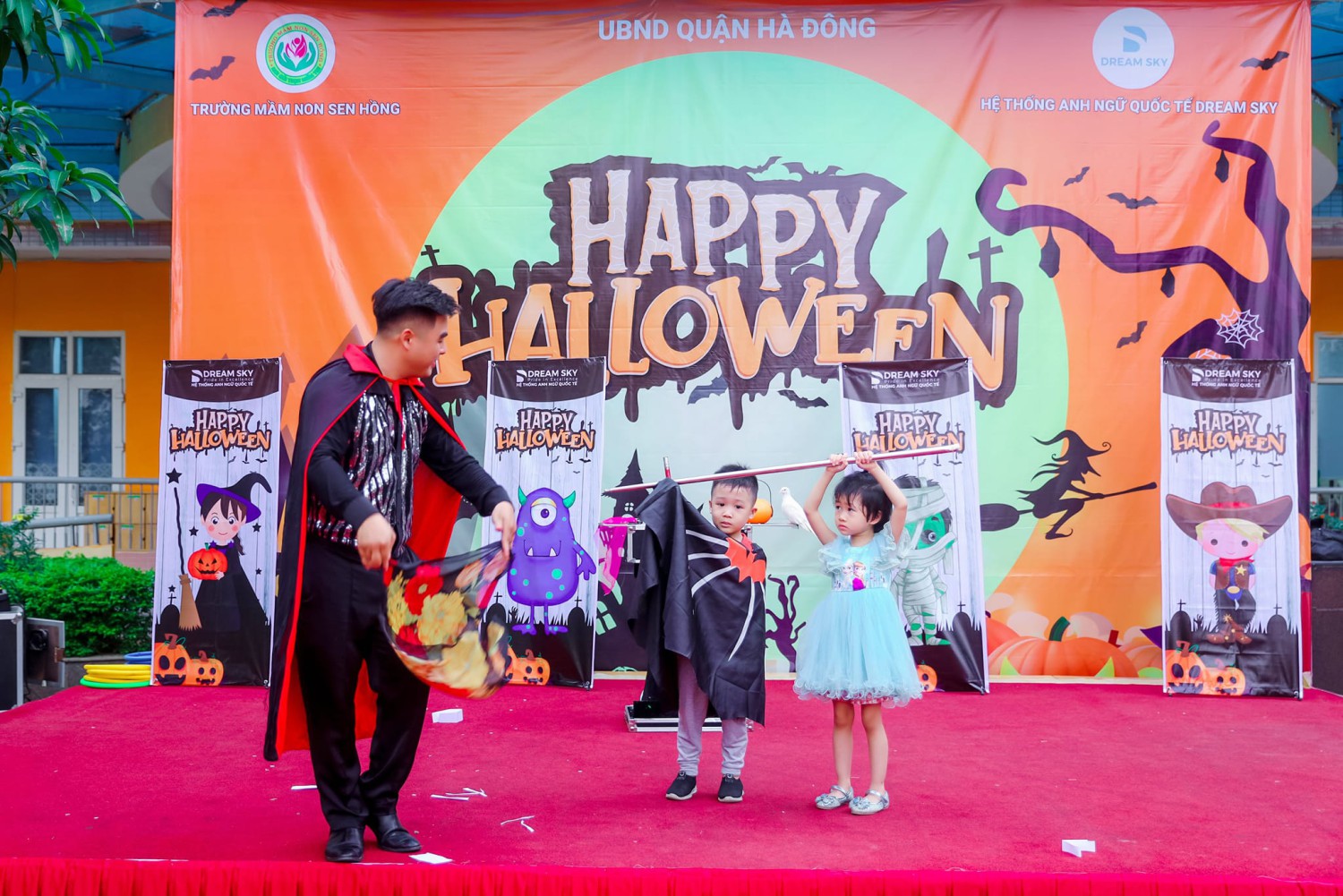 Halloween đầy ấn tượng tại trường Mầm non Sen Hồng