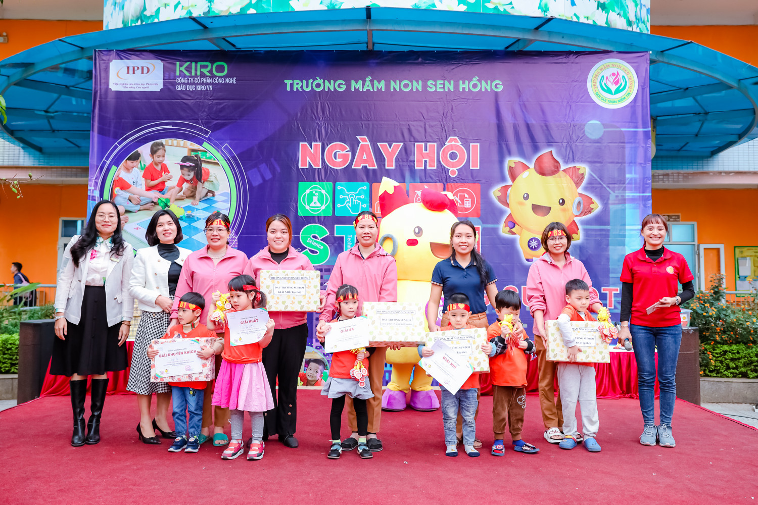 TRÍ TUỆ ĐƯỢC TÔN VINH TẠI NGÀY HỘI STEAM SUNBOT