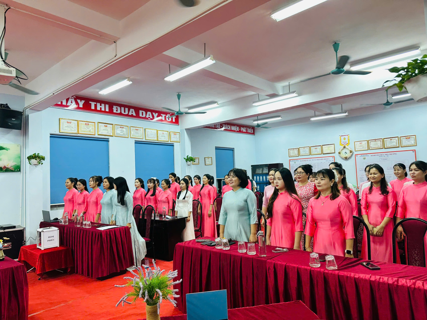 ĐẠI HỘI CÔNG ĐOÀN TRƯỜNG MẦM NON SEN HỒNG LẦN THỨ III, NHIỆM KỲ 2025–2030 THÀNH CÔNG RỰC RỠ