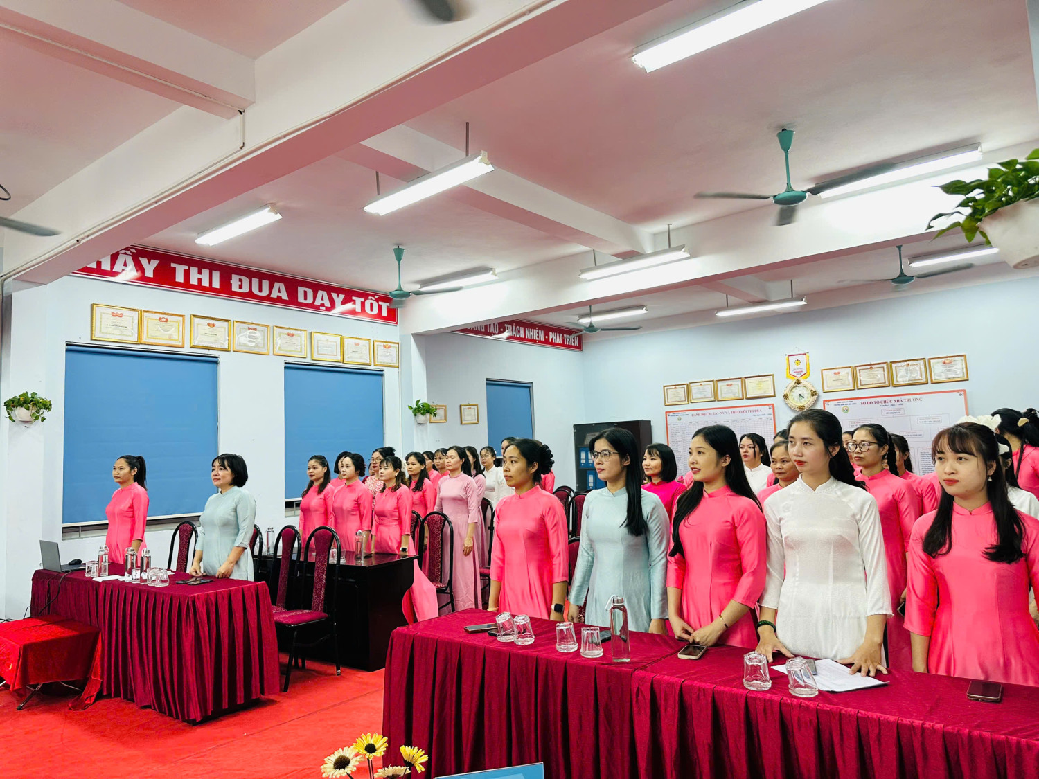 HỘI NGHỊ CBVC, NLĐ NĂM HỌC 2025 - 2026