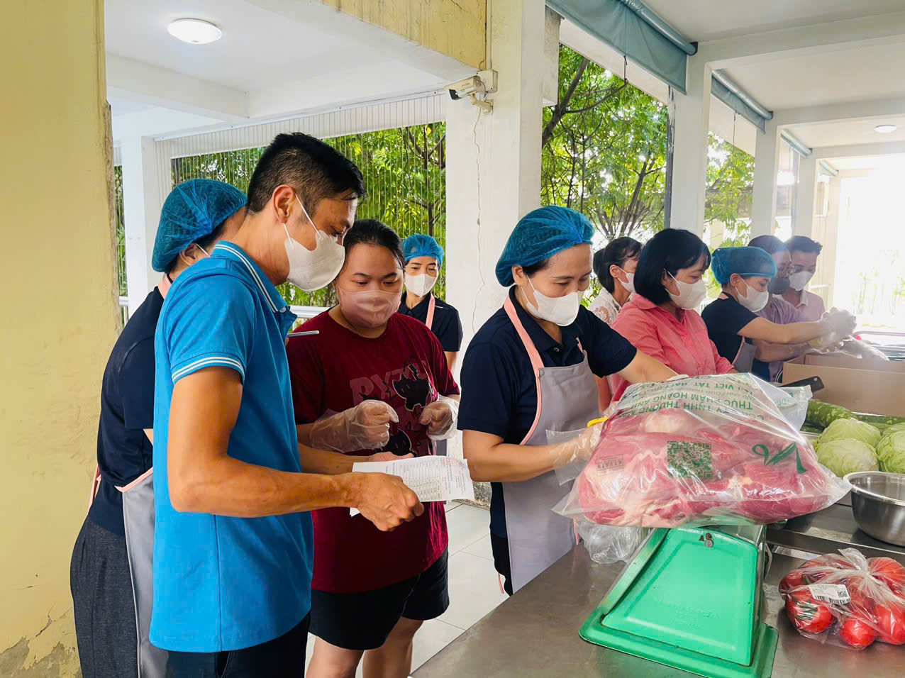 Công khai suất ăn của trẻ ngày 12/10/2026